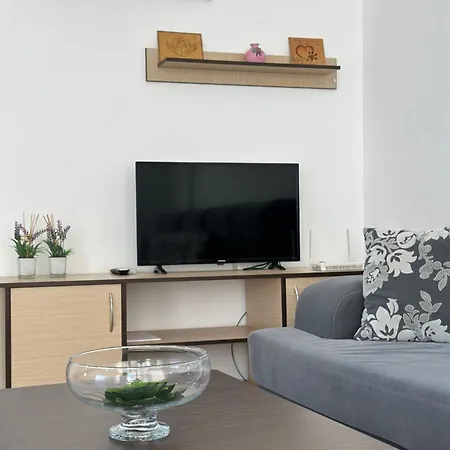 M&a Apartment's