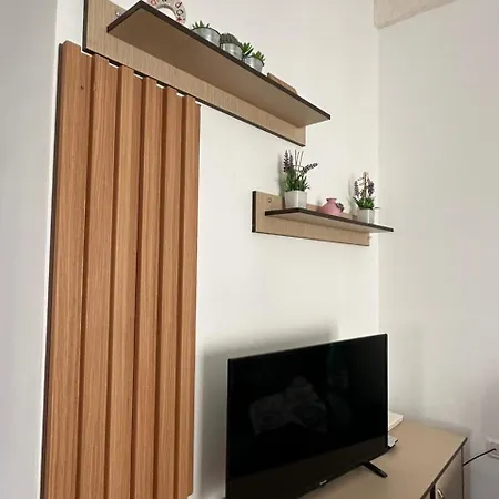 M&a Apartment's *