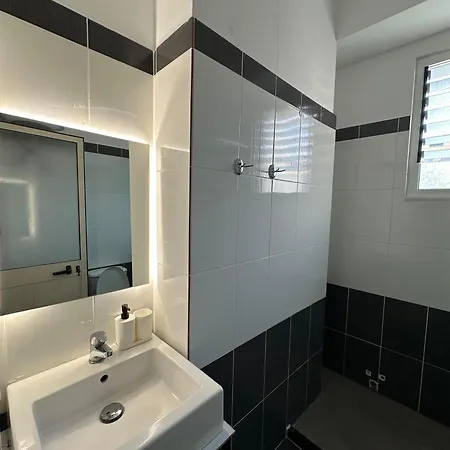 M&a Apartment's Daire Saranda